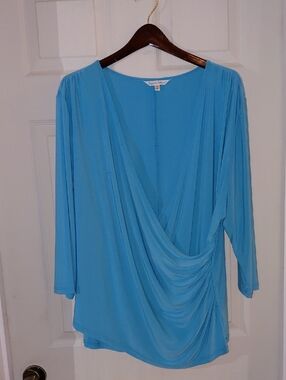 EUC Travelsmith Faux Wrap Blue Blouse, 2X, Long Sleeve, "No Wrinkle" Collection
